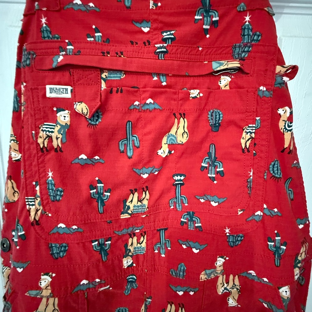 Duluth Trading Co Fa La Llama overalls Women’a Medium 31